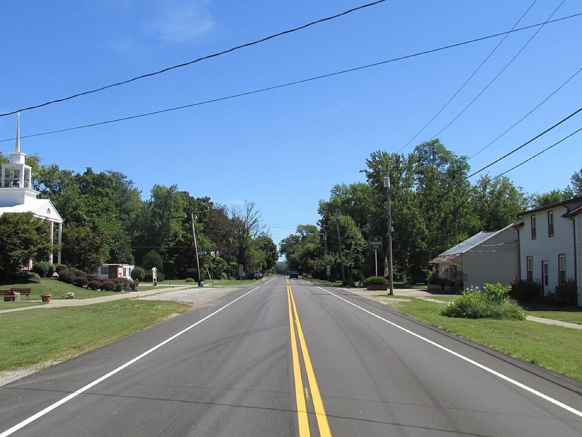 Scenic Drive on US-52 (Ohio River Road)